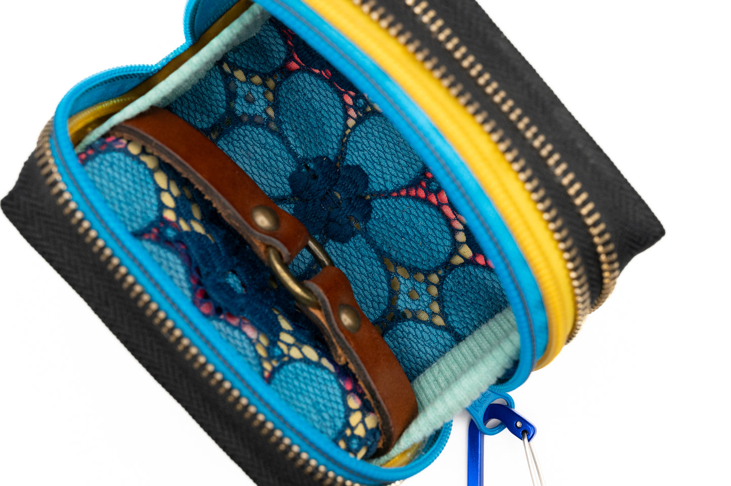 Rapsodia in blu  Gershwin 🎹💙🎶 - Collezione Collezione ziptape - Acquista su Ziptape.it - Portafoglio Artigianale in Musicassetta