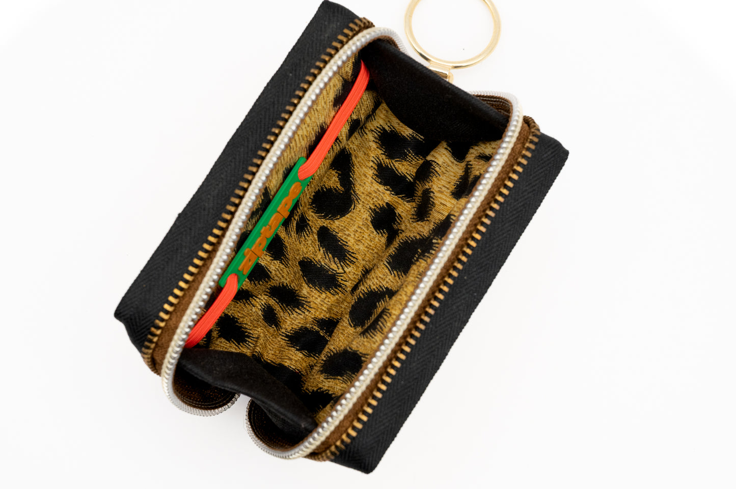 👁️💄✨ Renato Zero - Voyer 🐆 - Collezione Collezione classic - Acquista su Ziptape.it - Portafoglio Artigianale in Musicassetta