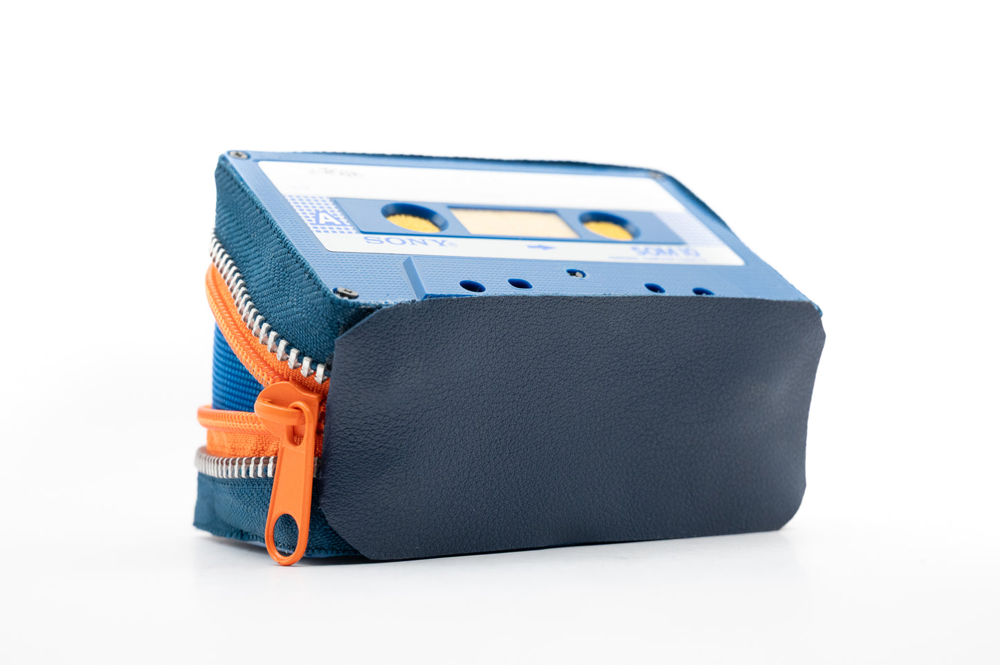 🕹️ Commodore 64 Style 💾 - Collezione Collezione classic - Acquista su Ziptape.it - Portafoglio Artigianale in Musicassetta