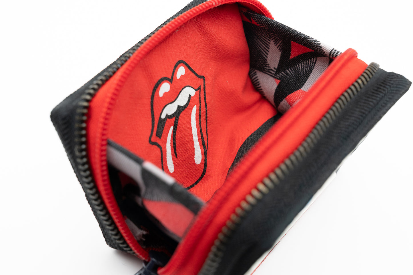 🎸The Rolling Stones – Feel on baby 🖤 - Collezione Collezione ziptape - Acquista su Ziptape.it - Portafoglio Artigianale in Musicassetta