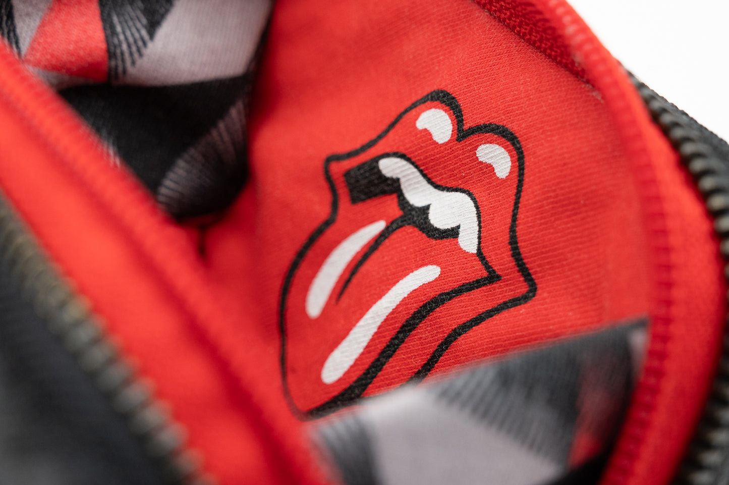 🎸The Rolling Stones – Feel on baby 🖤 - Collezione Collezione ziptape - Acquista su Ziptape.it - Portafoglio Artigianale in Musicassetta