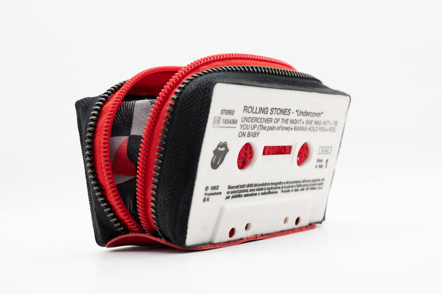 🎸The Rolling Stones – Feel on baby 🖤 - Collezione Collezione ziptape - Acquista su Ziptape.it - Portafoglio Artigianale in Musicassetta